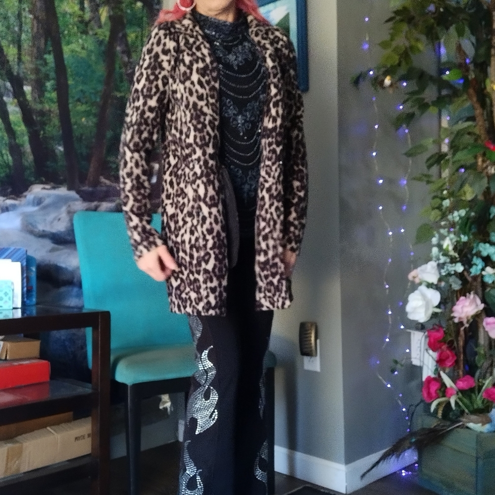 Leopard Print Soft Lightweight Coat - image 8